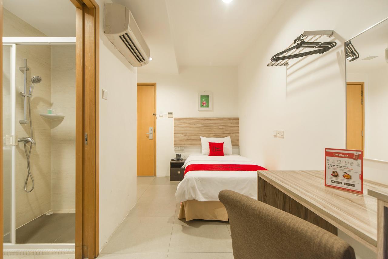 Reddoorz Plus @ Victoria Street Singapur Exterior foto