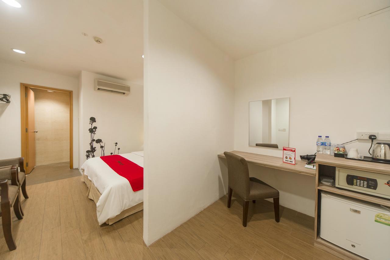 Reddoorz Plus @ Victoria Street Singapur Exterior foto